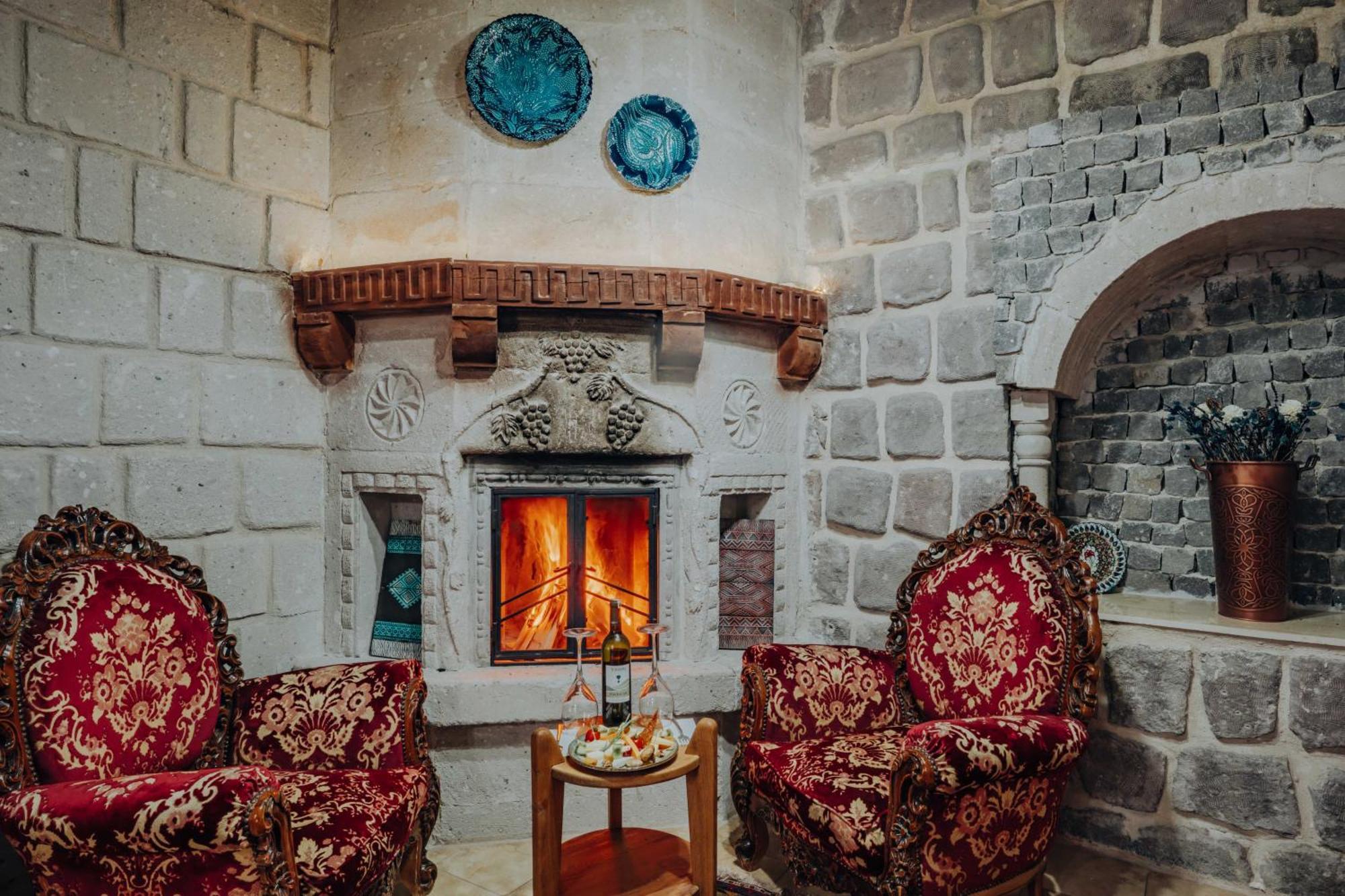 Holiday Cave Hotel Гореме Экстерьер фото